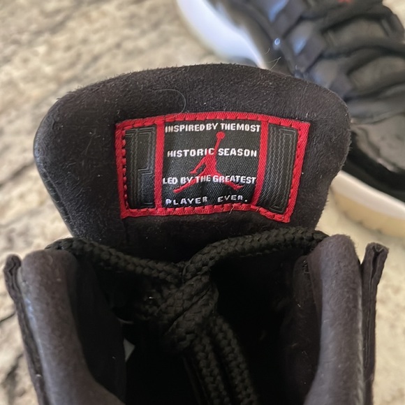 Air Jordan 11 Retro 72-10s - Picture 8 of 9